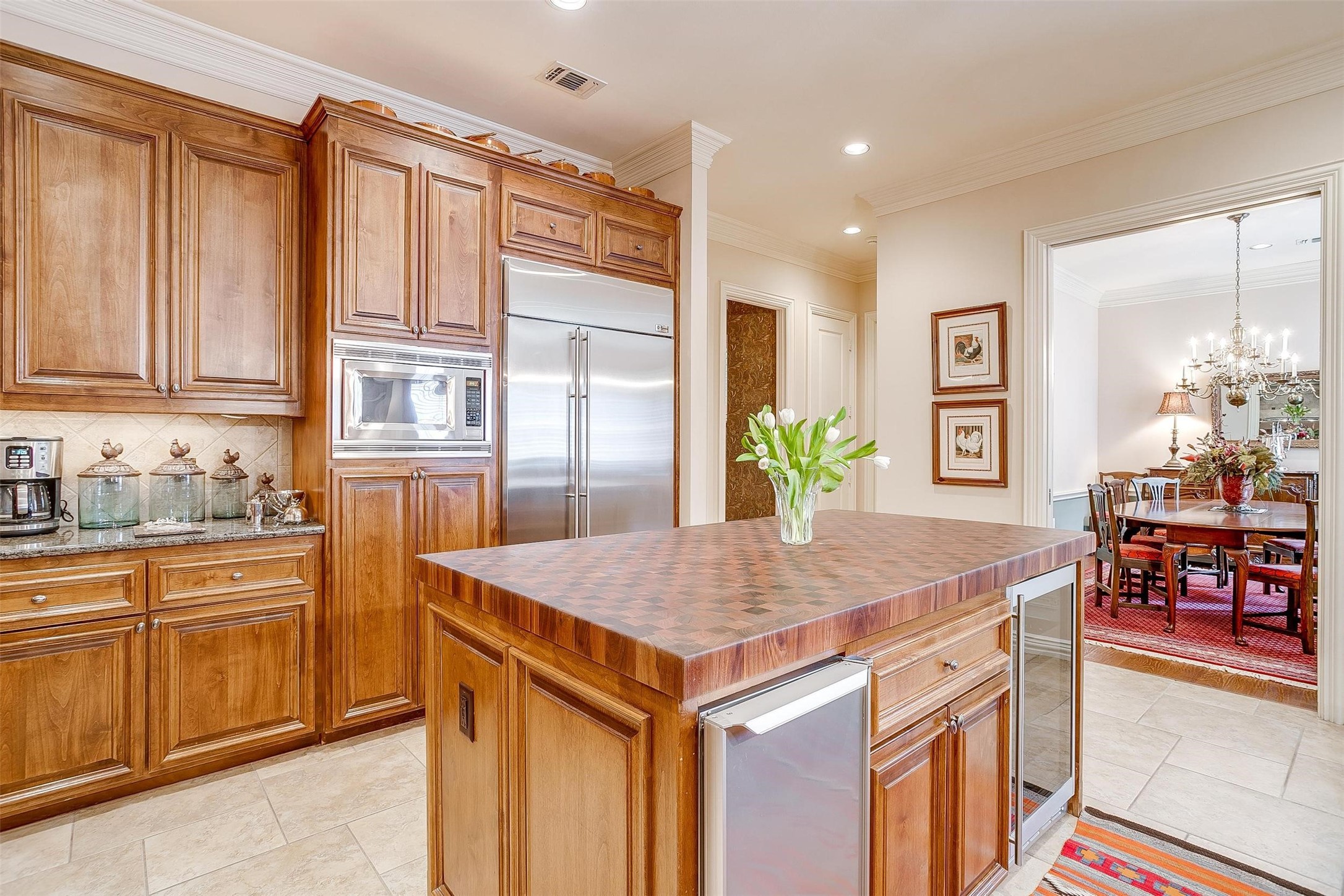 4954 Westbriar Drive