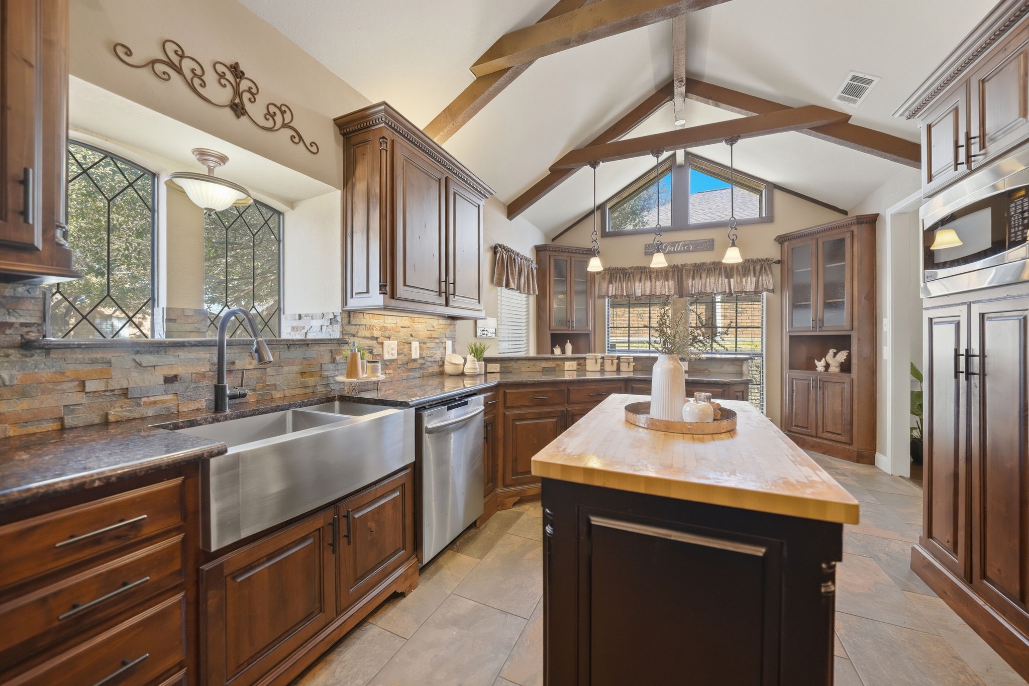 2902 Cambridgeshire Drive