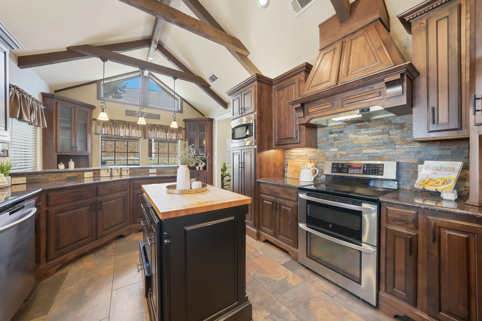 2902 Cambridgeshire Drive