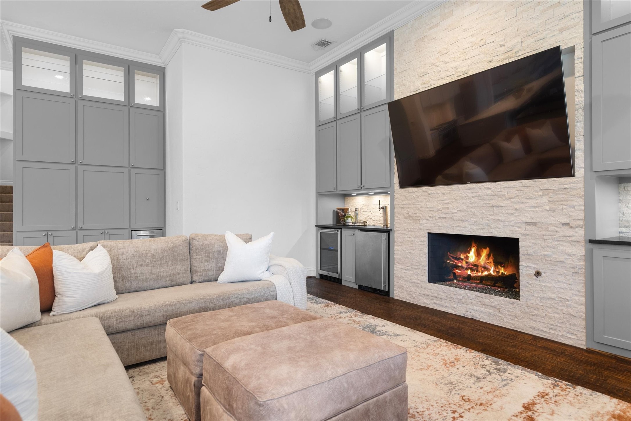 3013 Shelton Way