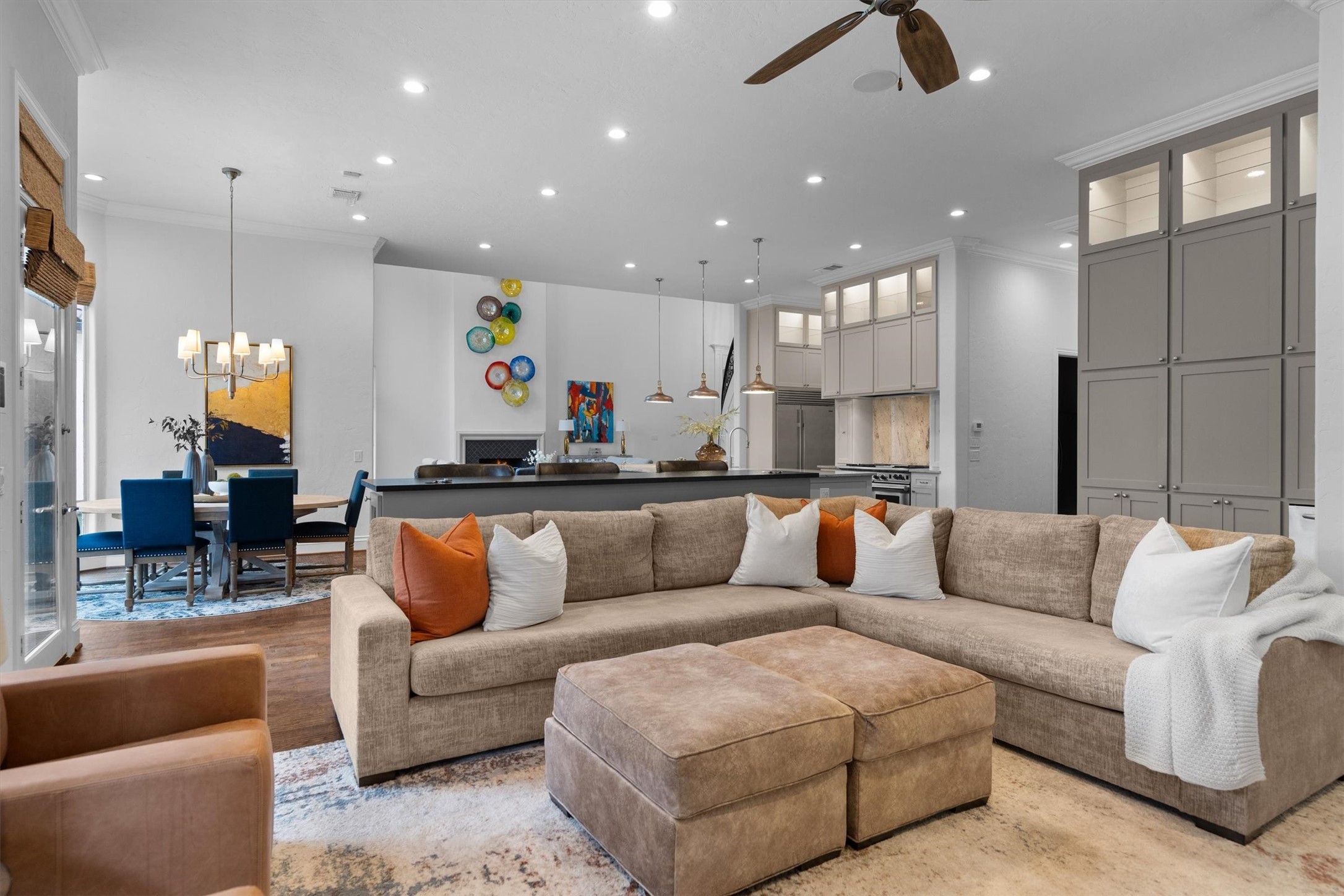 3013 Shelton Way