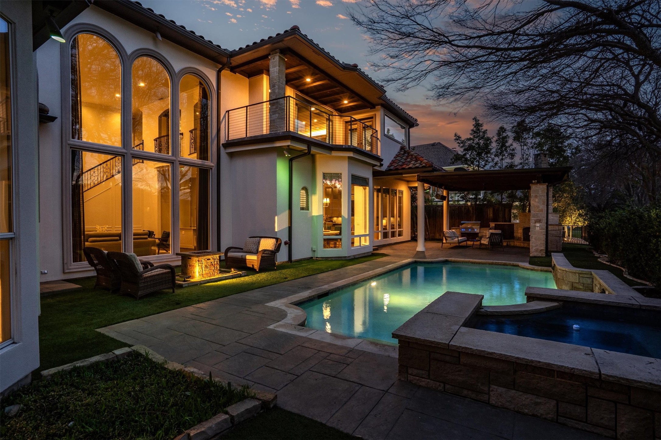 3013 Shelton Way