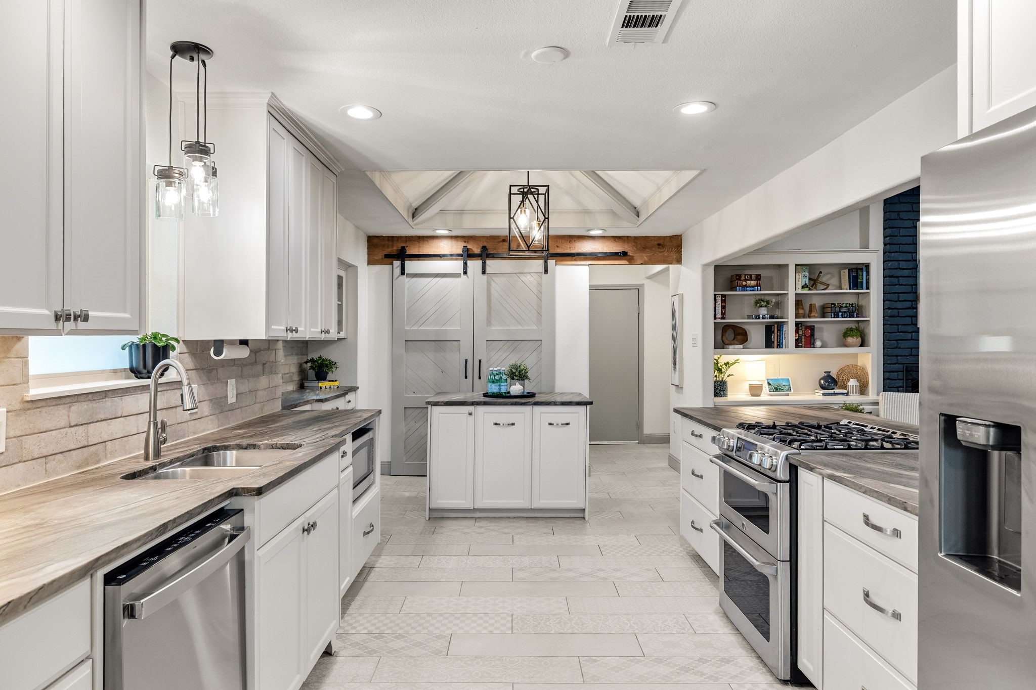 6008 Gentle Knoll Lane