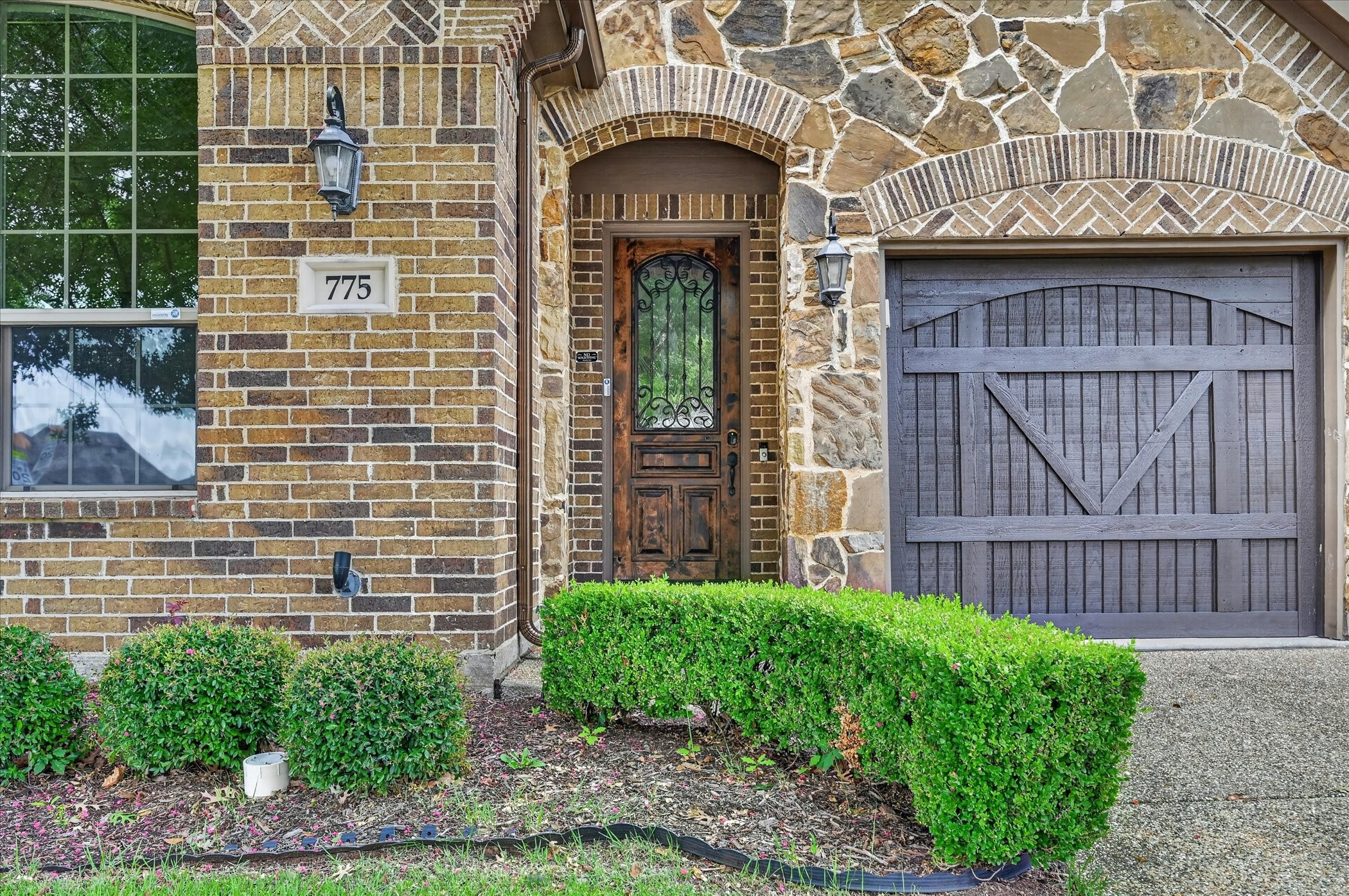 775 Deverson Drive