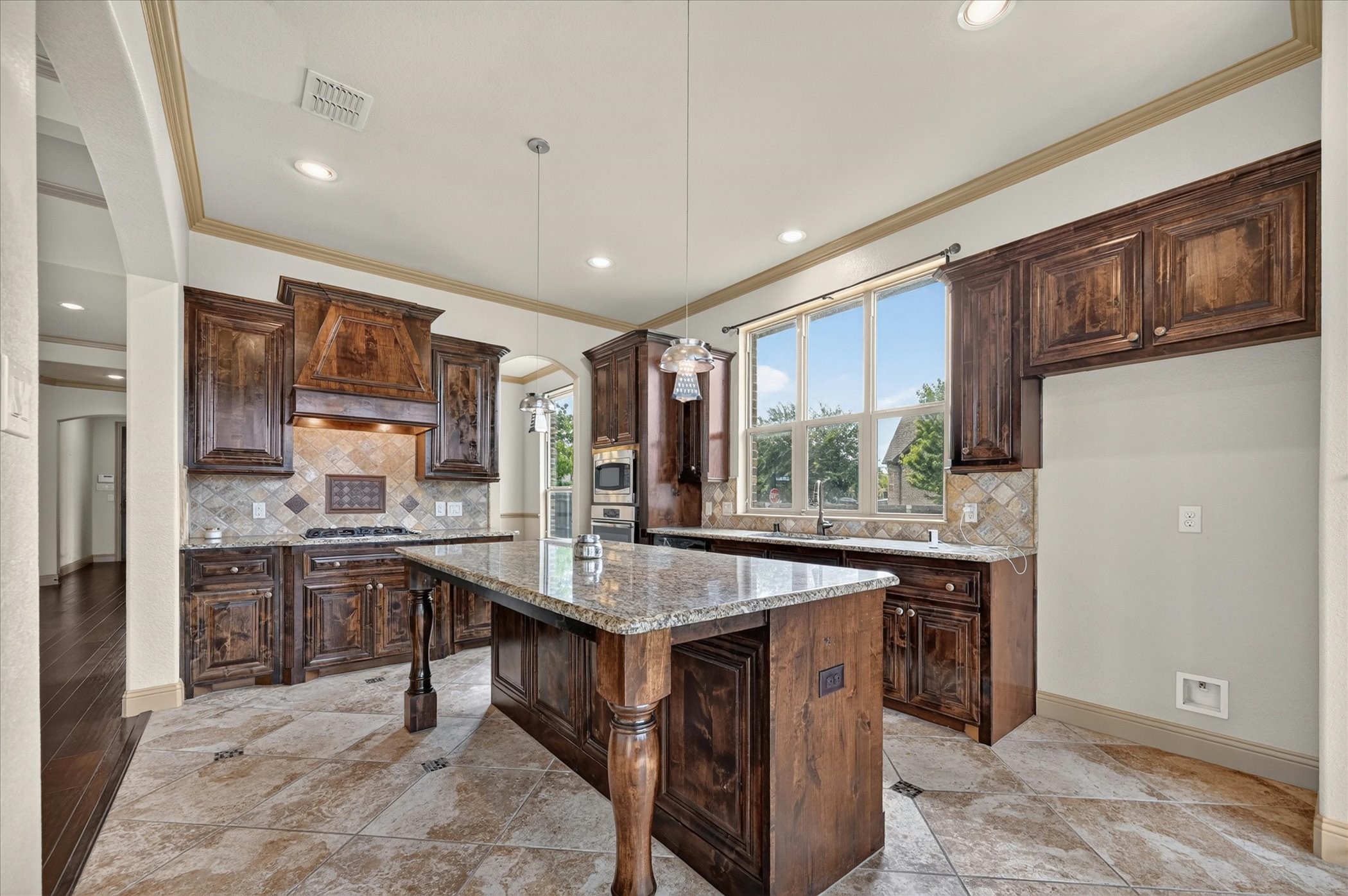 775 Deverson Drive