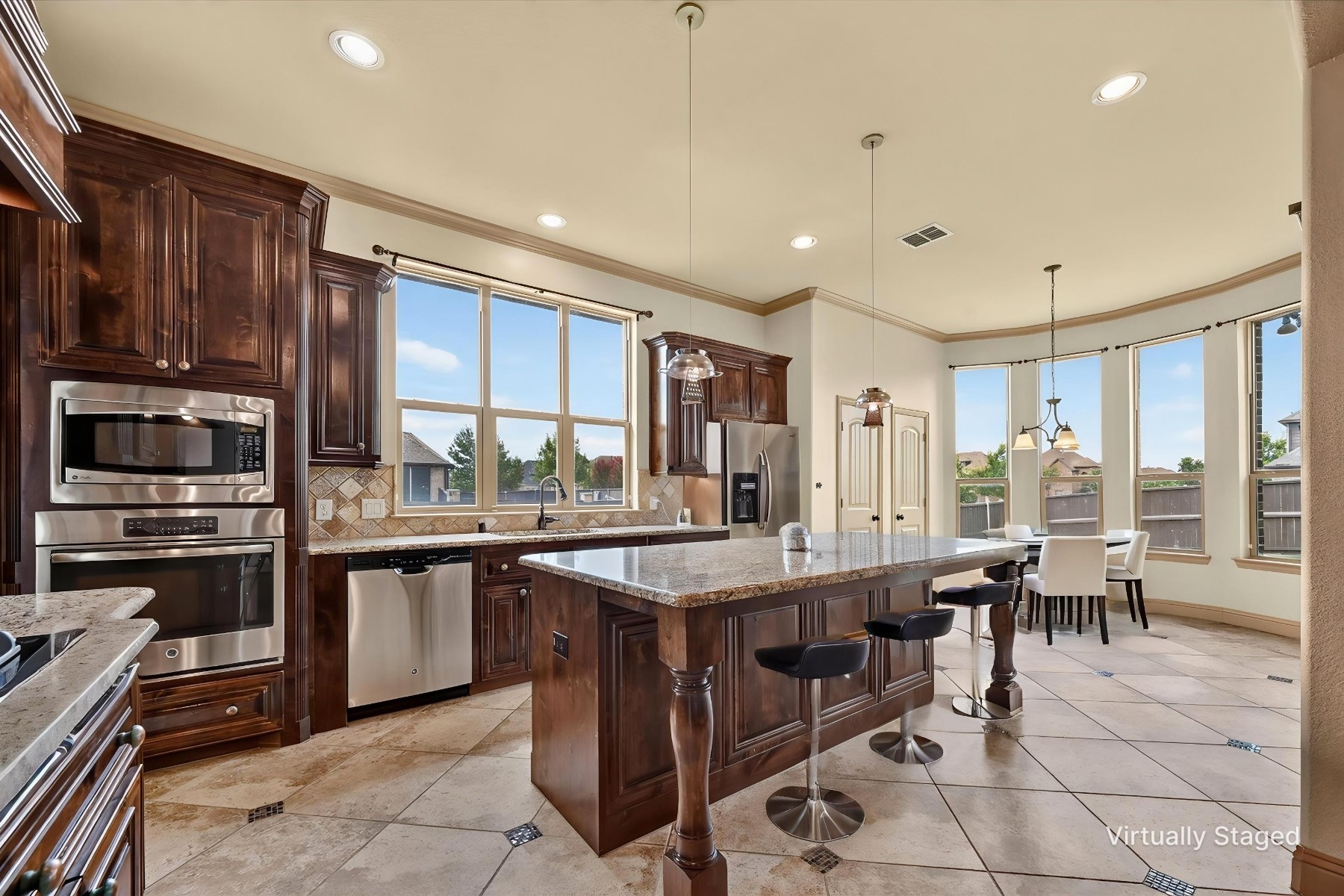 775 Deverson Drive