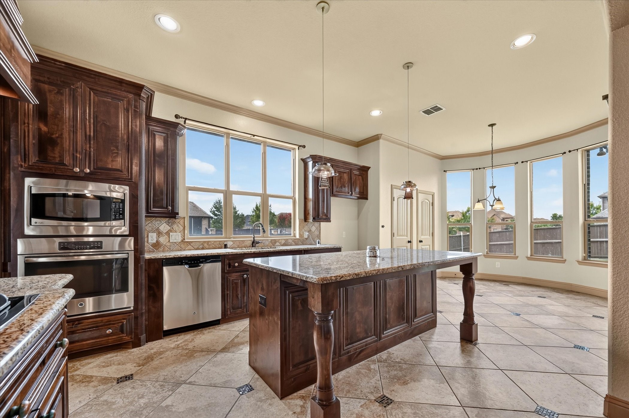 775 Deverson Drive