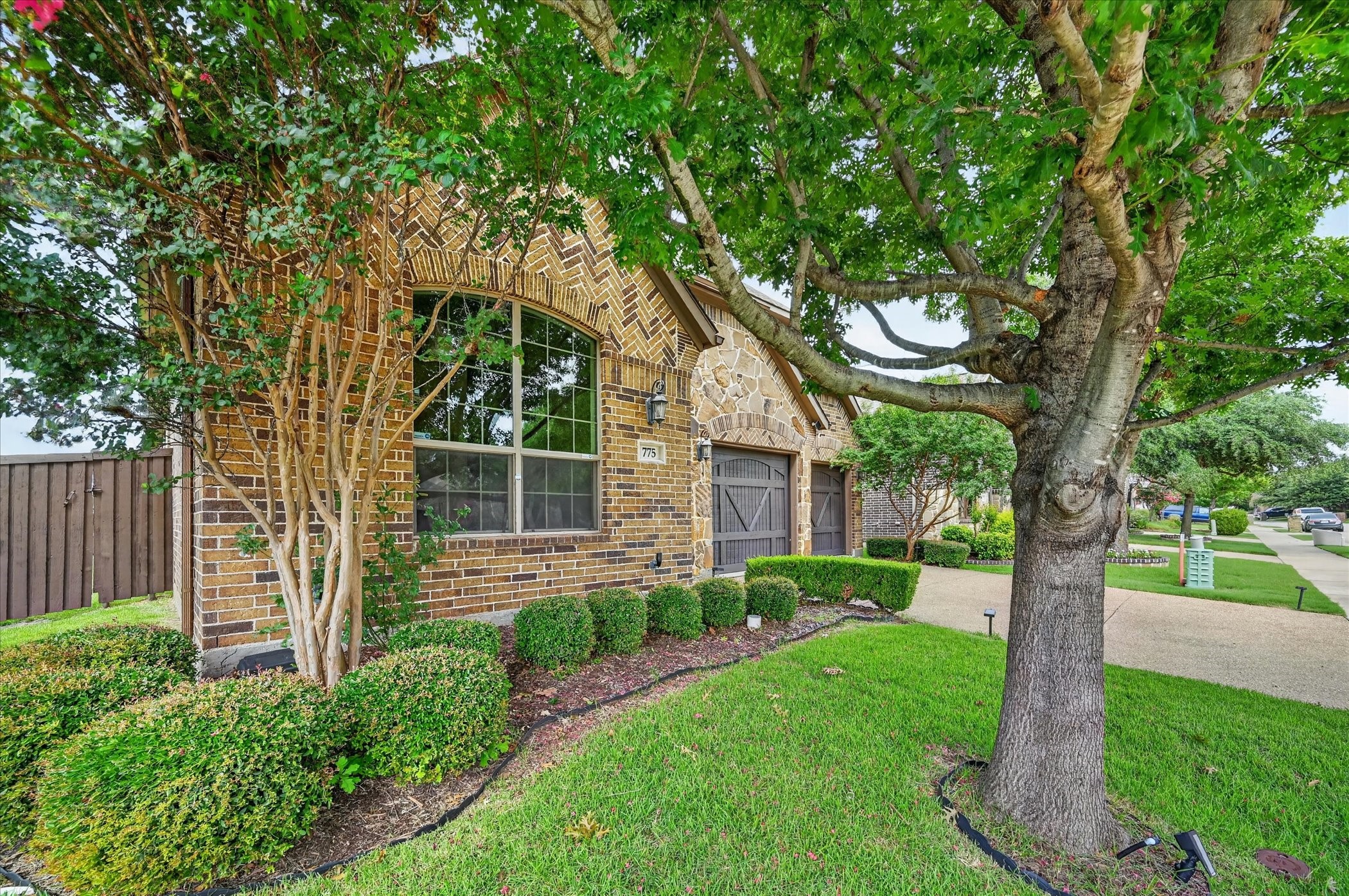 775 Deverson Drive