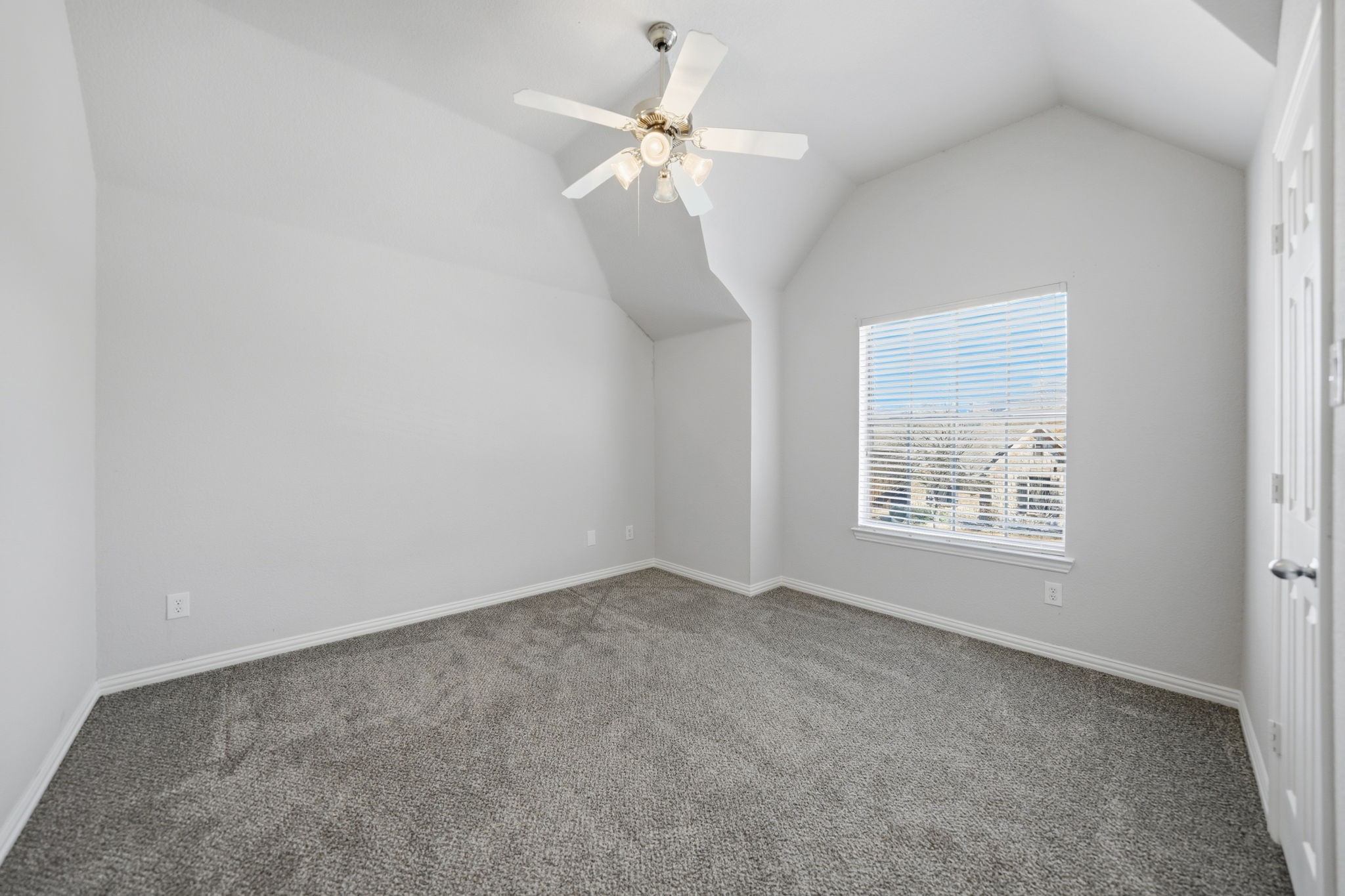 3475 Pilgrim Drive