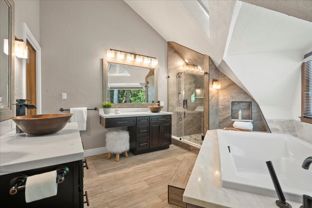 18668 Favre Ridge RD