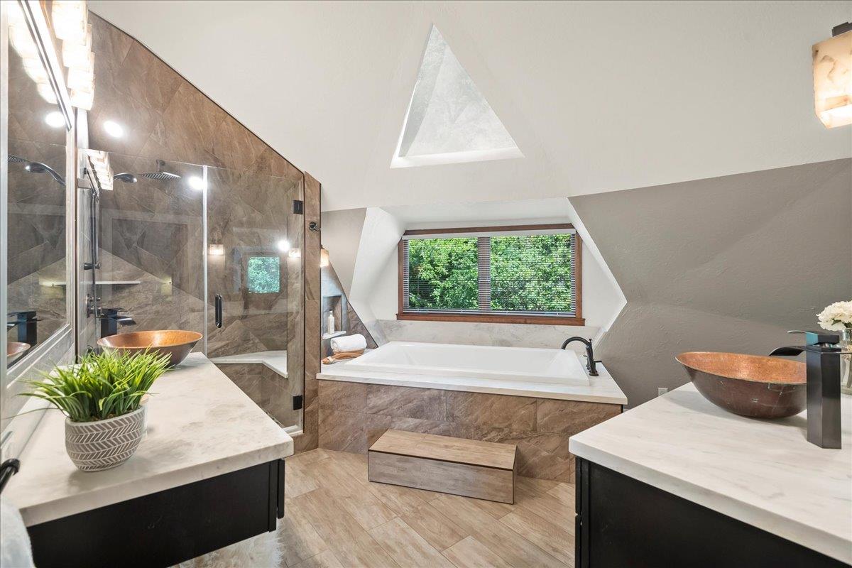 18668 Favre Ridge RD