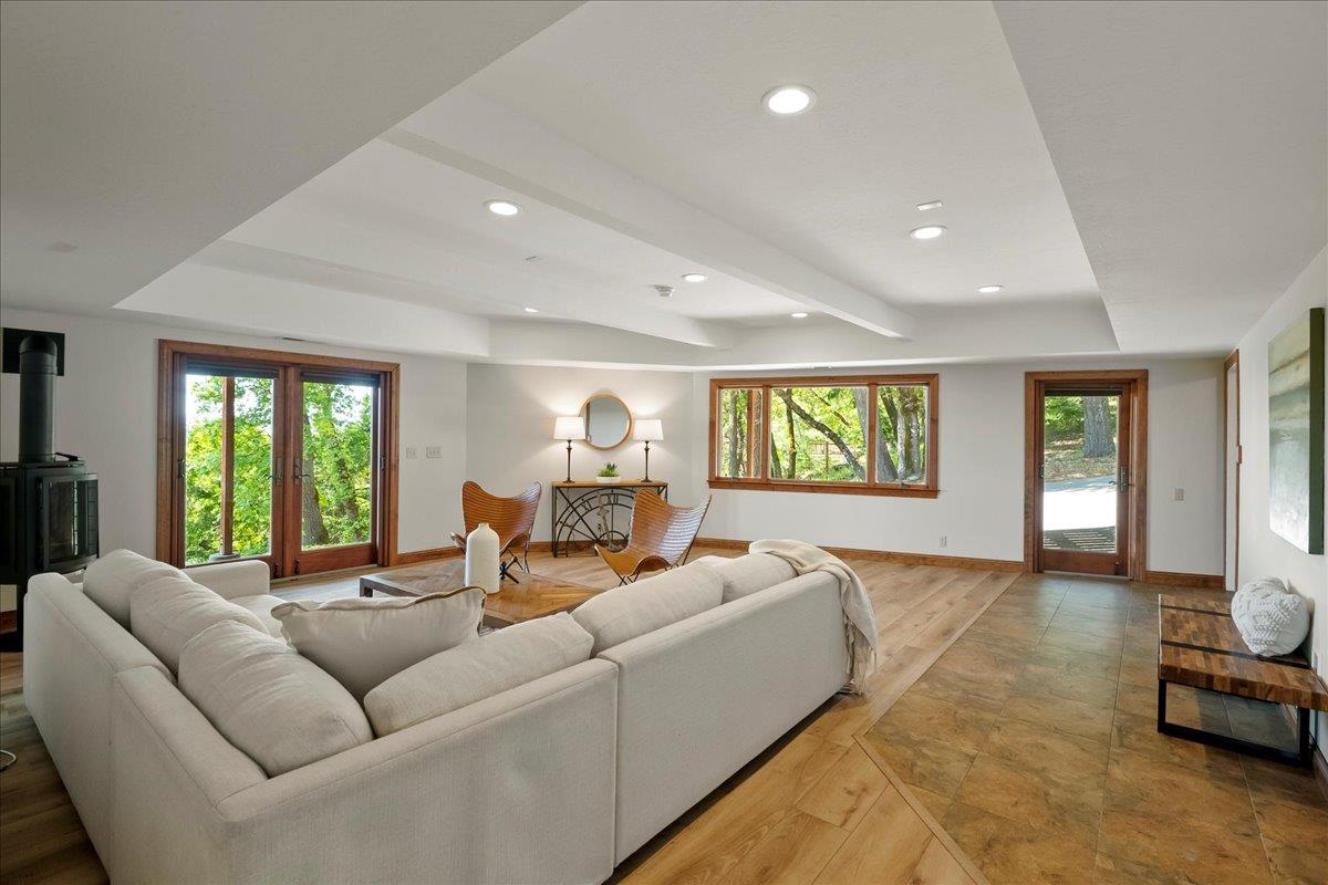 18668 Favre Ridge RD