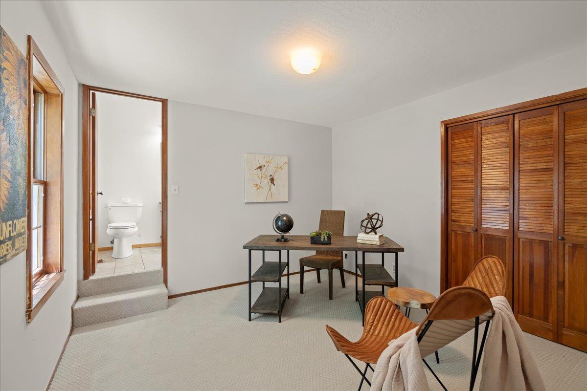 19005 Old Vineyard RD