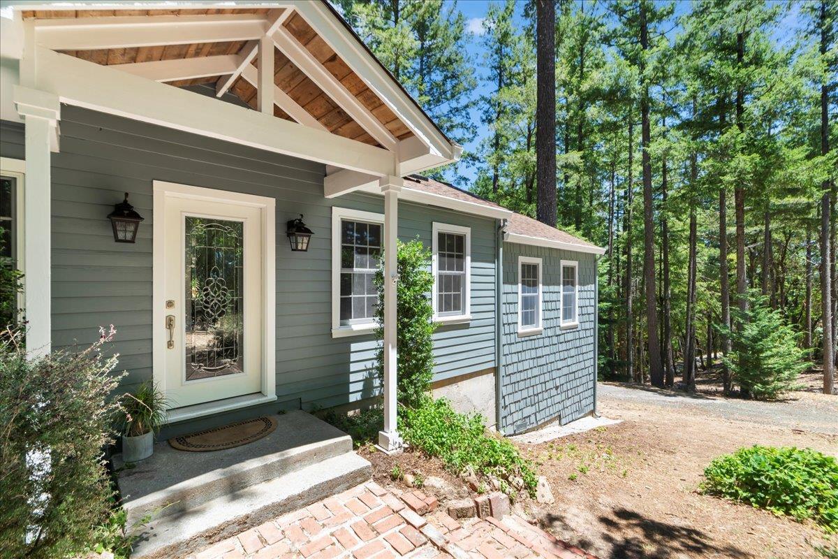 19005 Old Vineyard RD