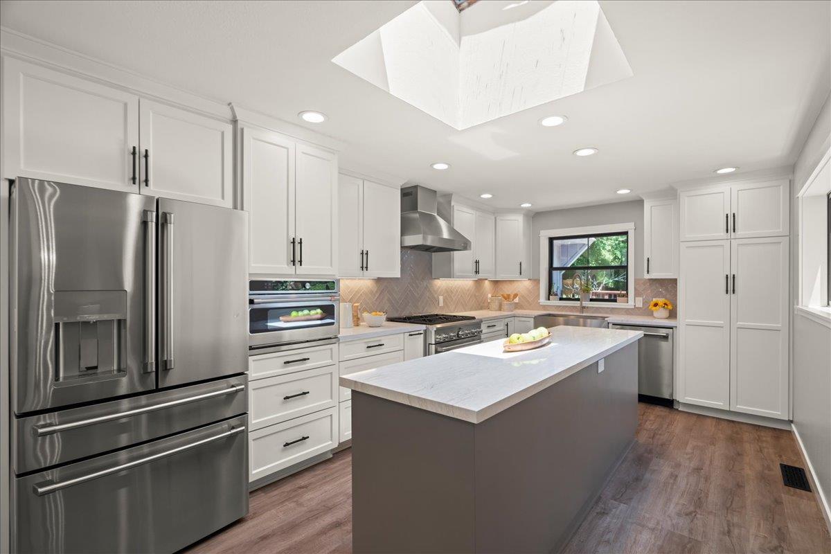 19005 Old Vineyard RD