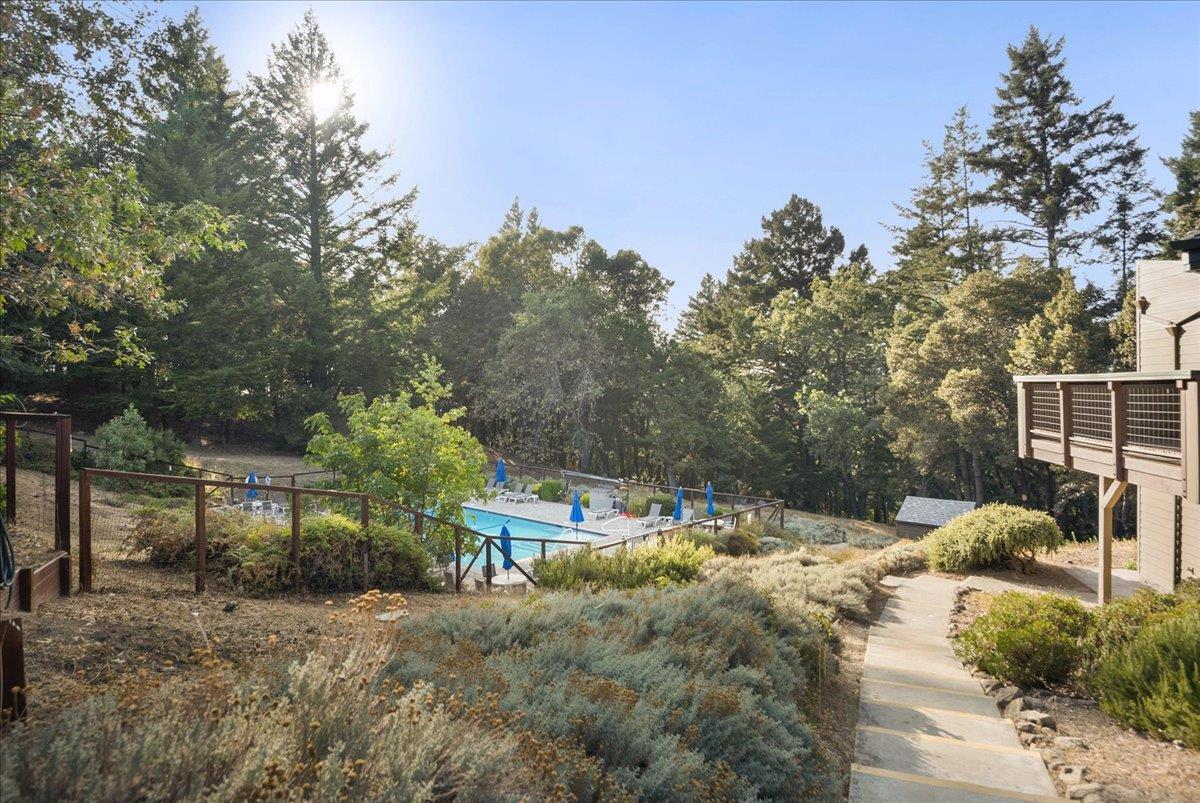 19005 Old Vineyard RD