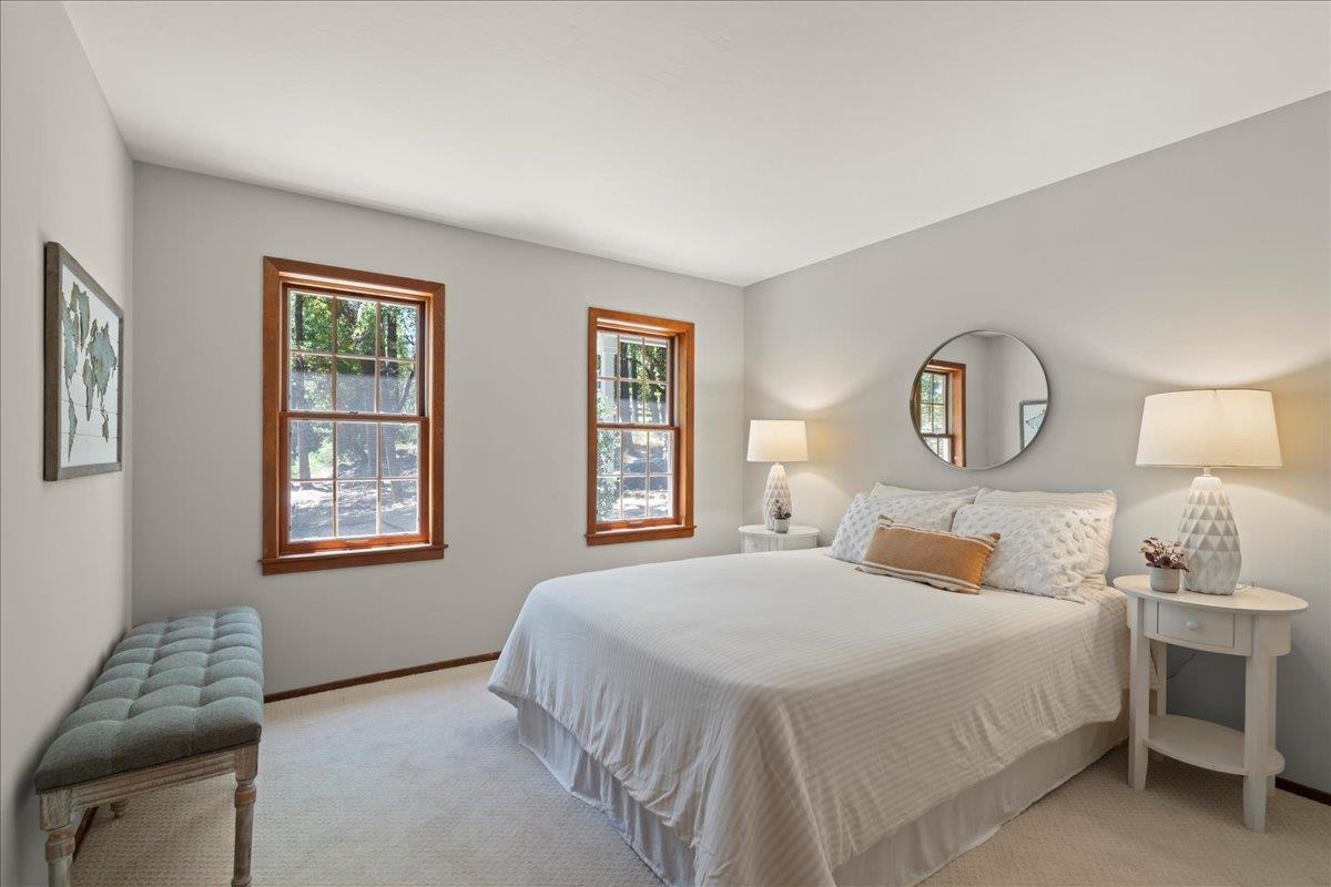 19005 Old Vineyard RD