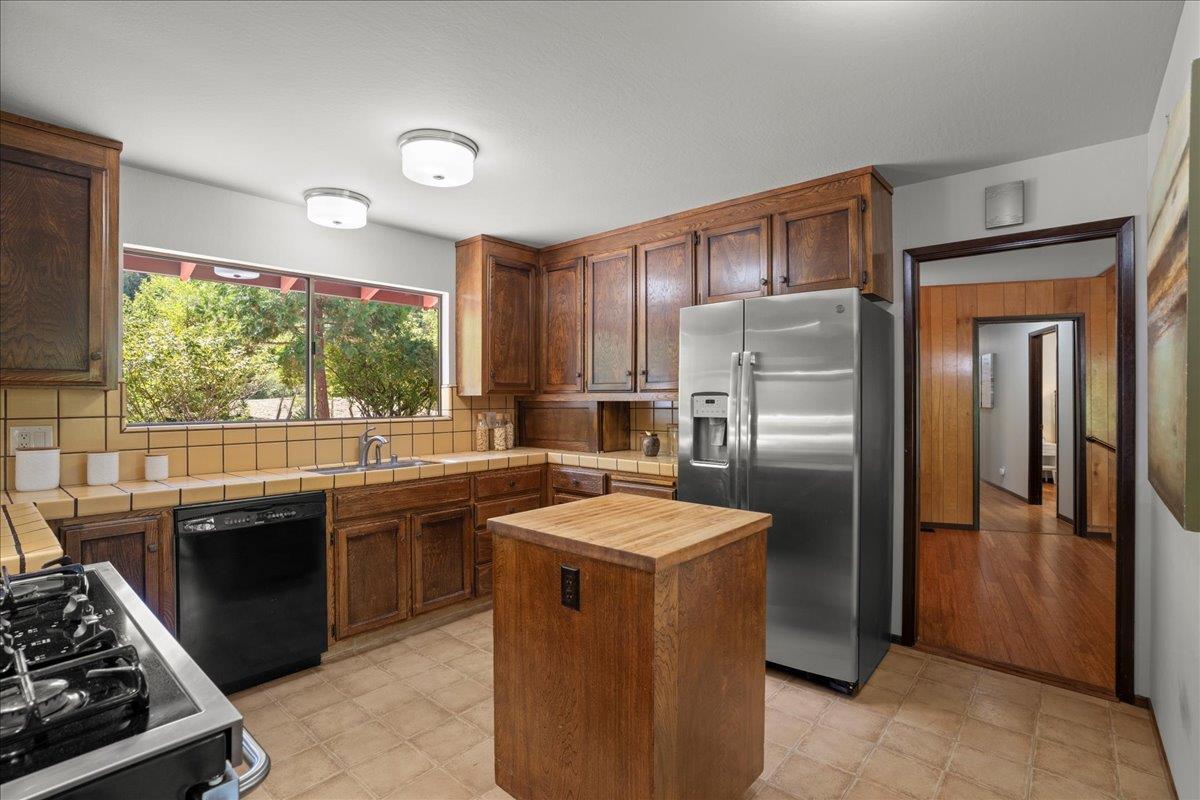 24235 Summit Woods DR