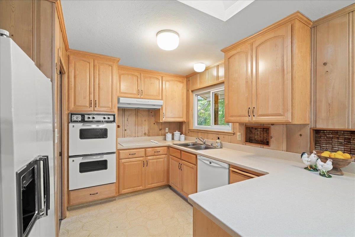 24796 Loma Prieta AVE