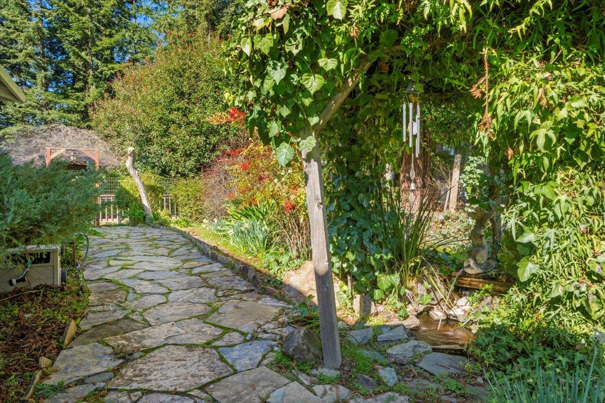 17615 Mountain Charlie RD