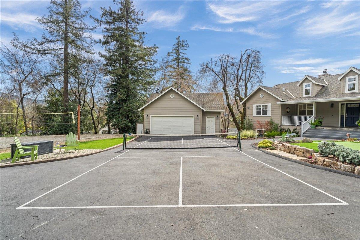 18300 Montevina RD