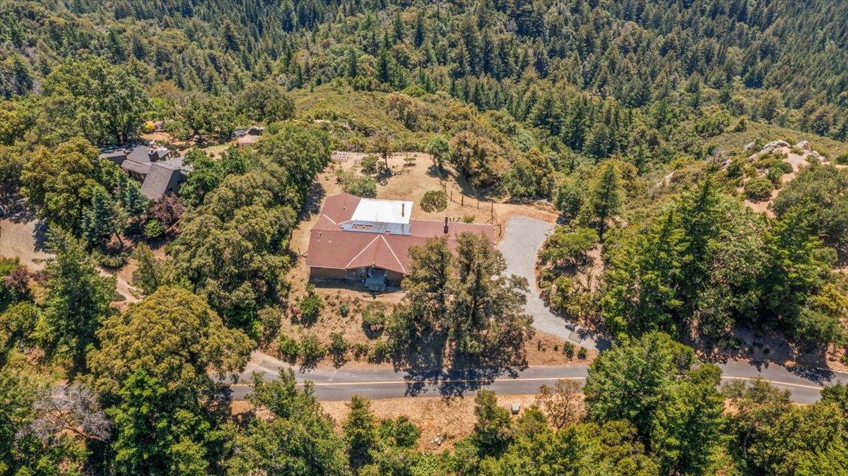 18584 Favre Ridge Road