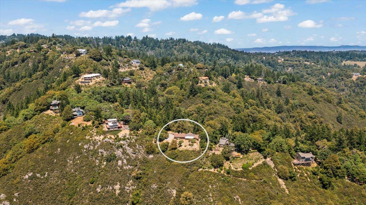 18584 Favre Ridge Road