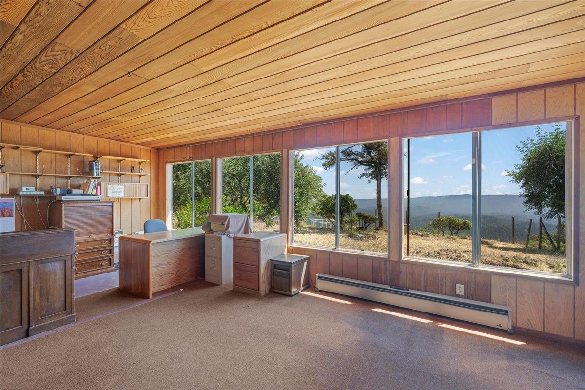 18584 Favre Ridge Road