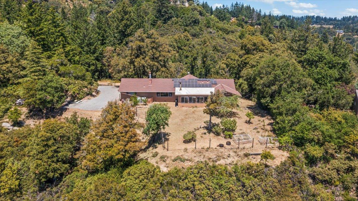 18584 Favre Ridge Road