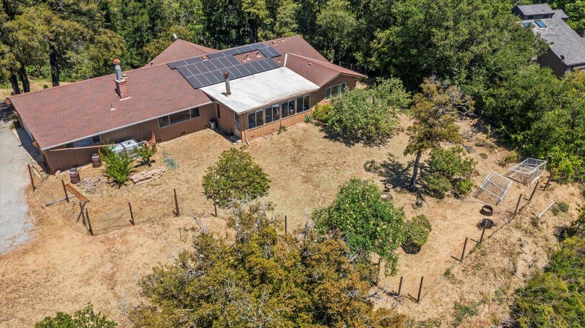 18584 Favre Ridge Road