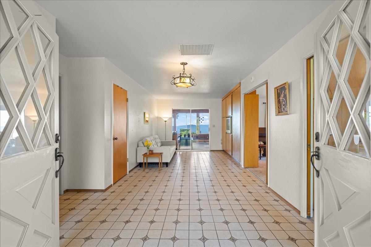 18584 Favre Ridge Road