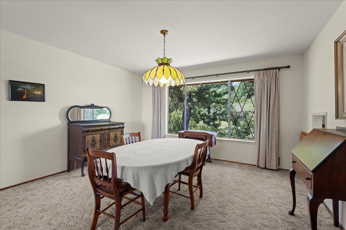 18584 Favre Ridge Road