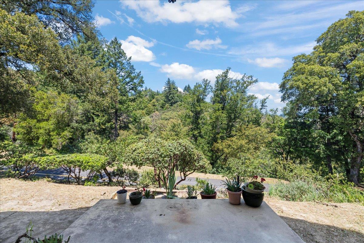 18584 Favre Ridge Road