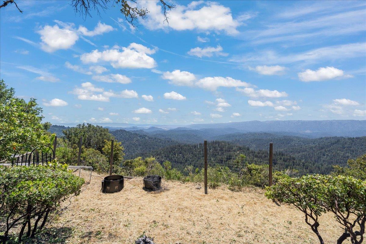 18584 Favre Ridge Road