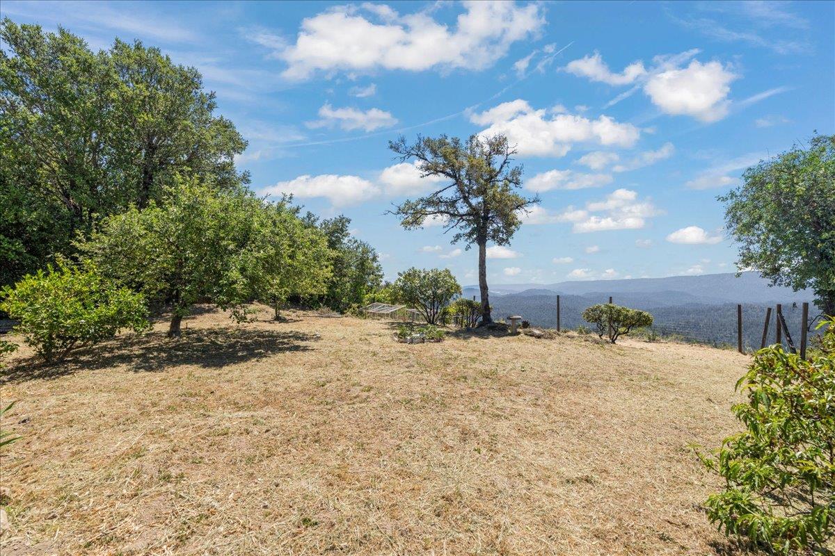 18584 Favre Ridge Road