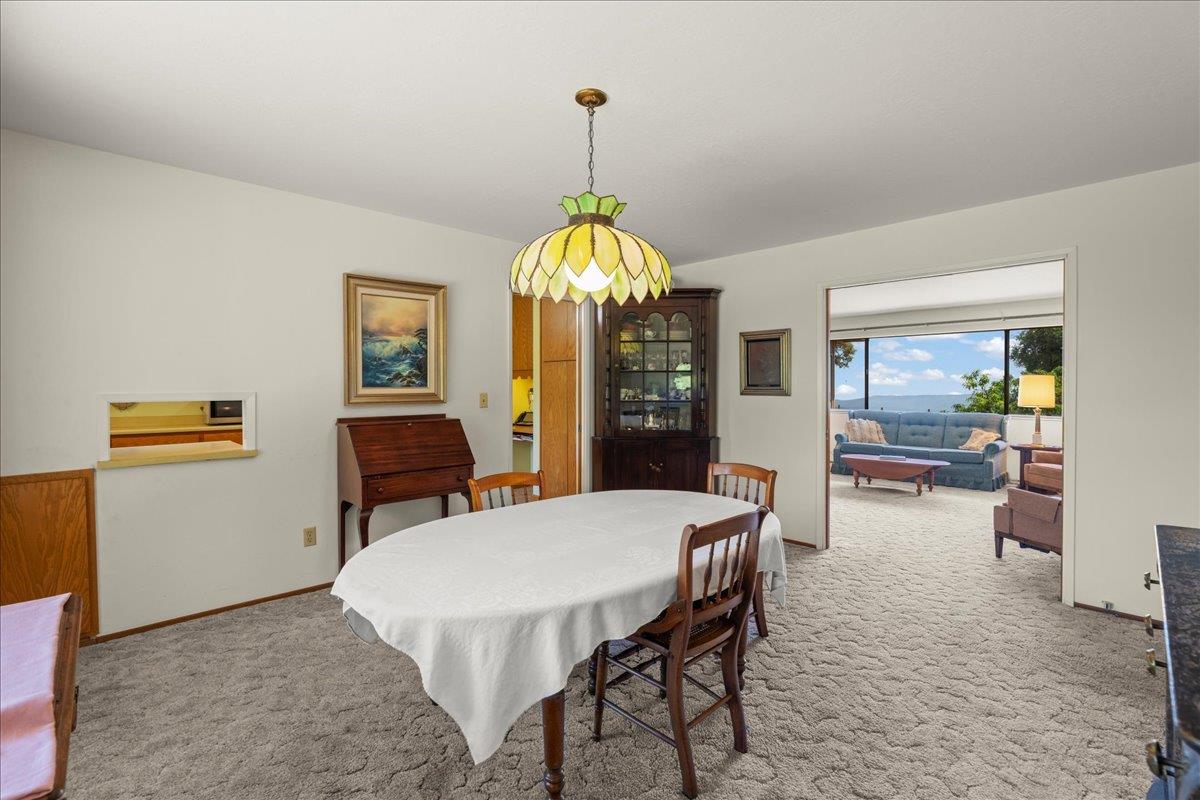 18584 Favre Ridge Road