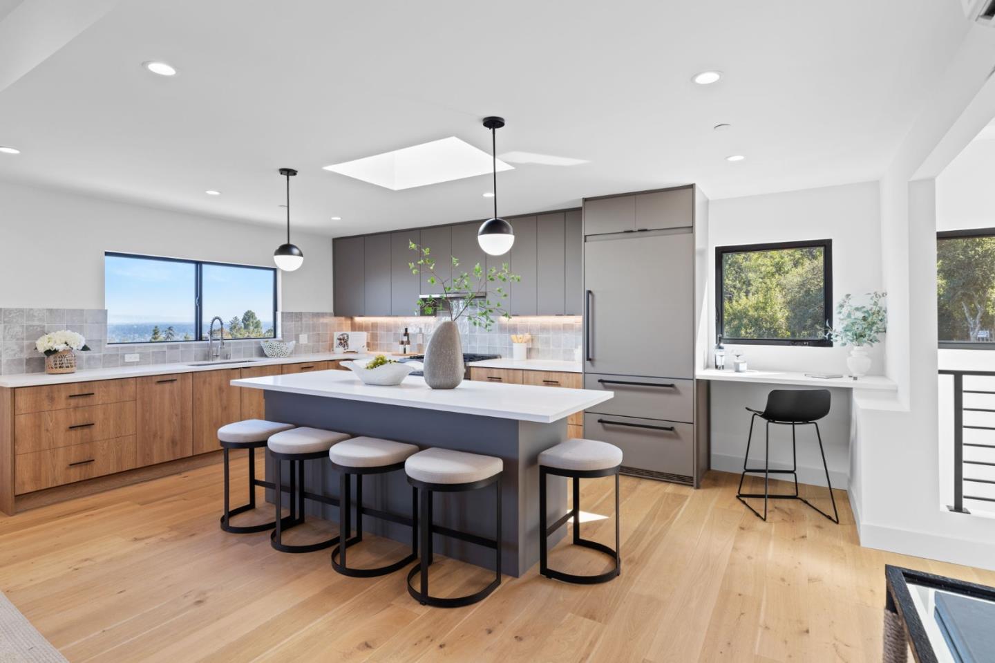 760 Loma Court