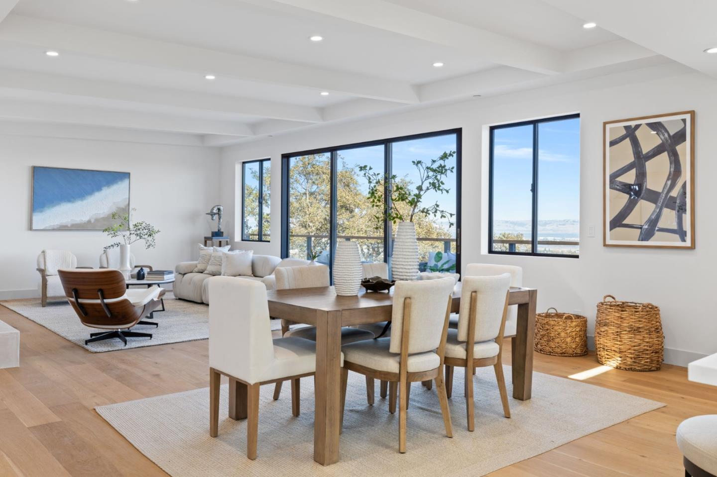 760 Loma Court