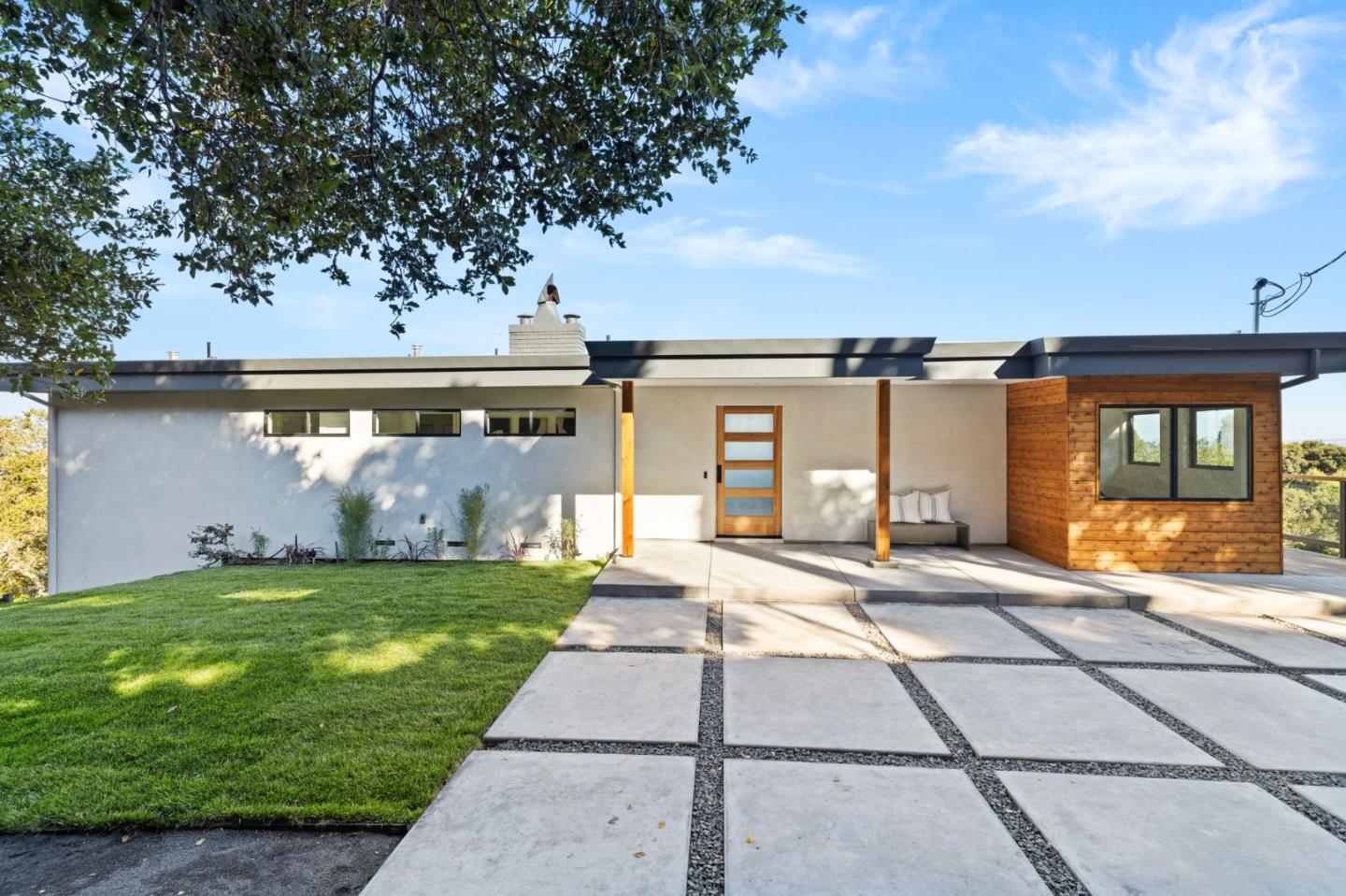 760 Loma Court