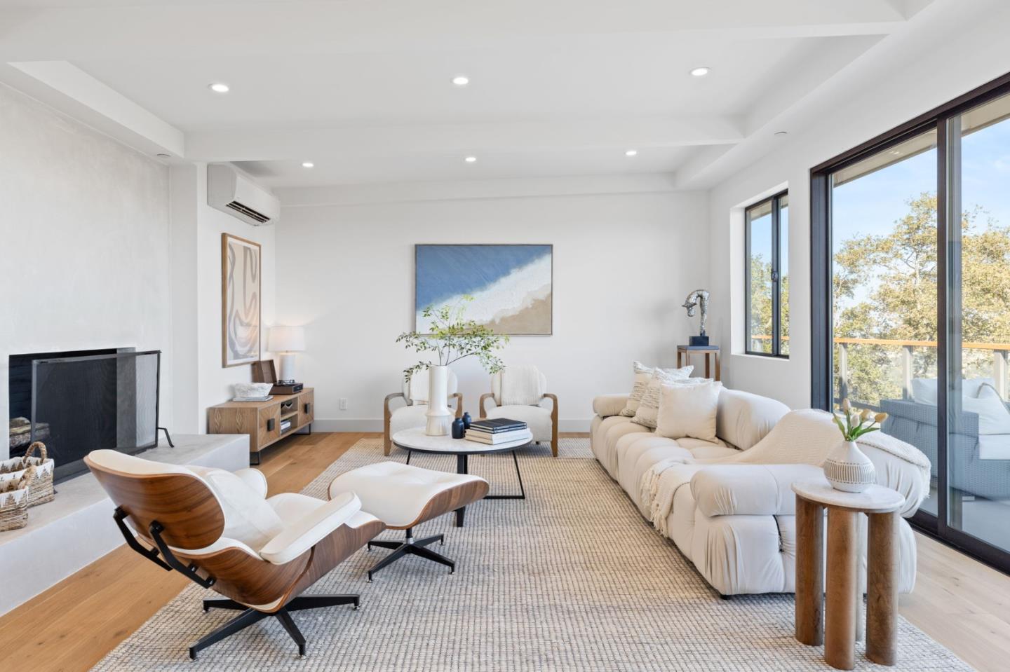760 Loma Court