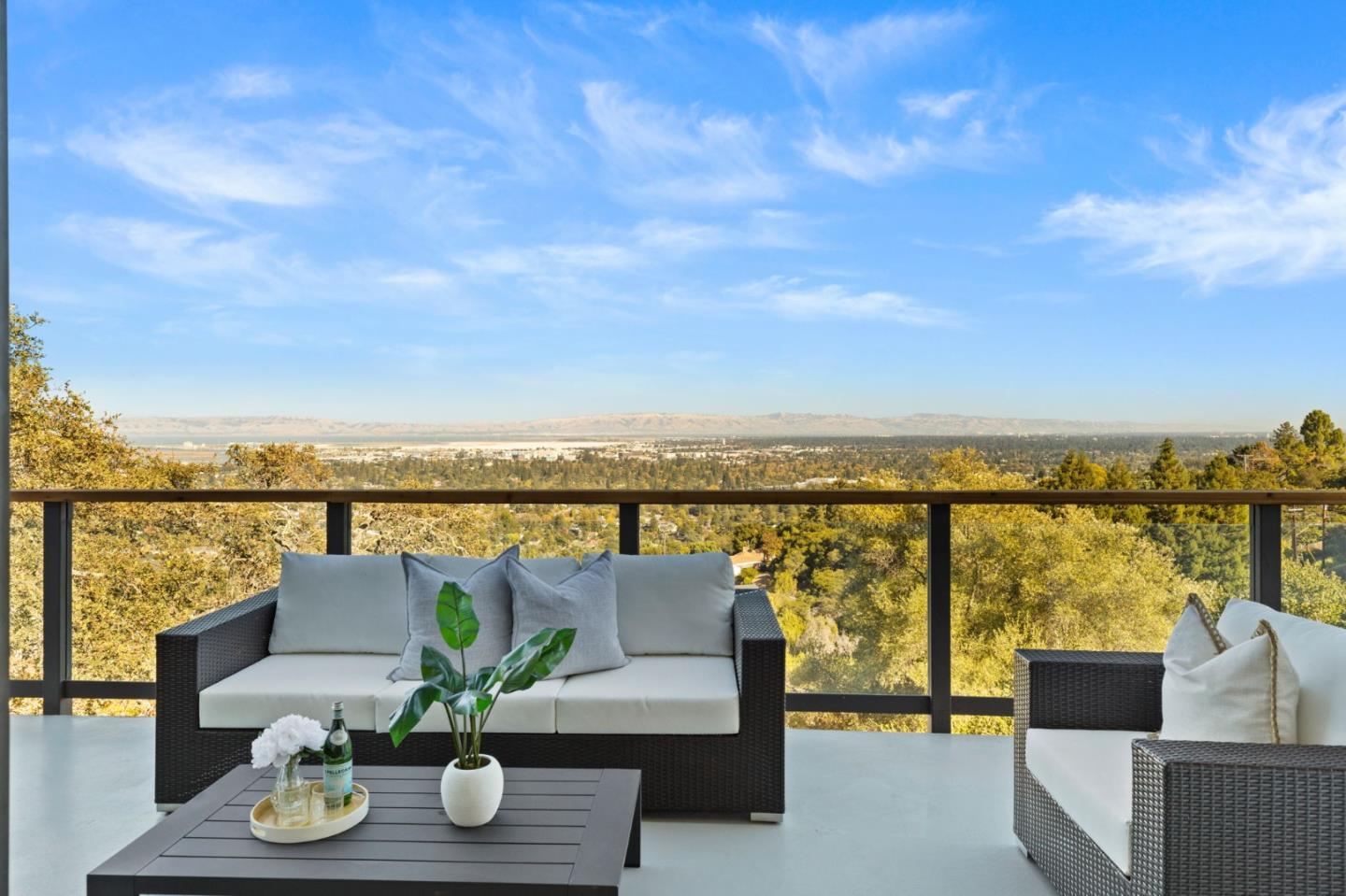 760 Loma Court