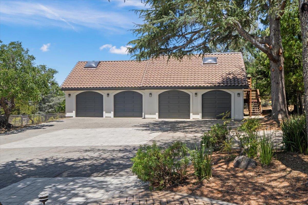 24614 Miller Hill Road