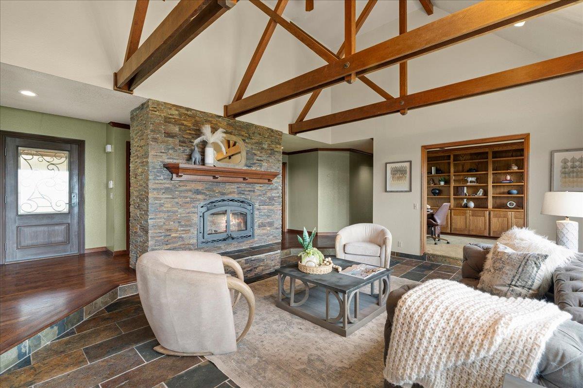 19960 Skyline Boulevard