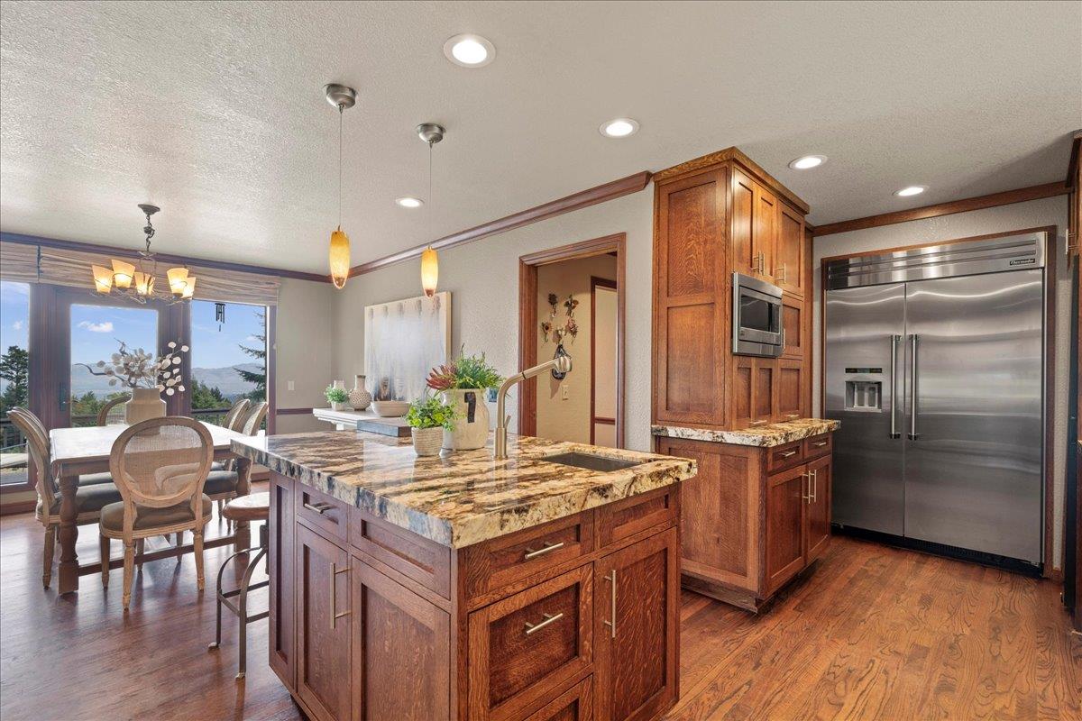 19960 Skyline Boulevard