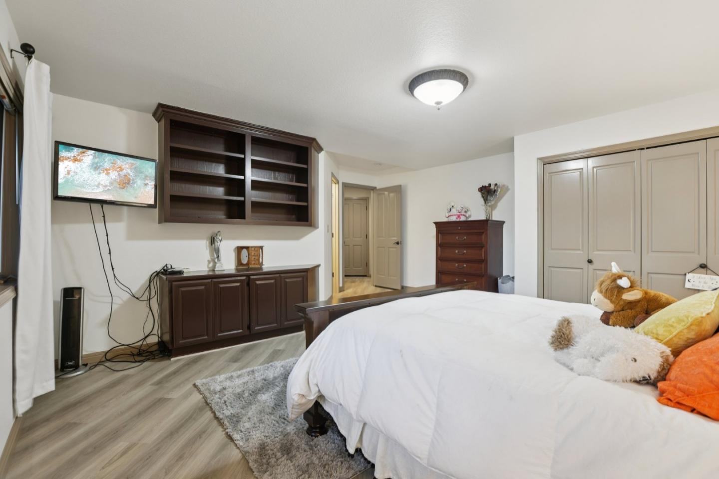 1055 West Dunne Avenue