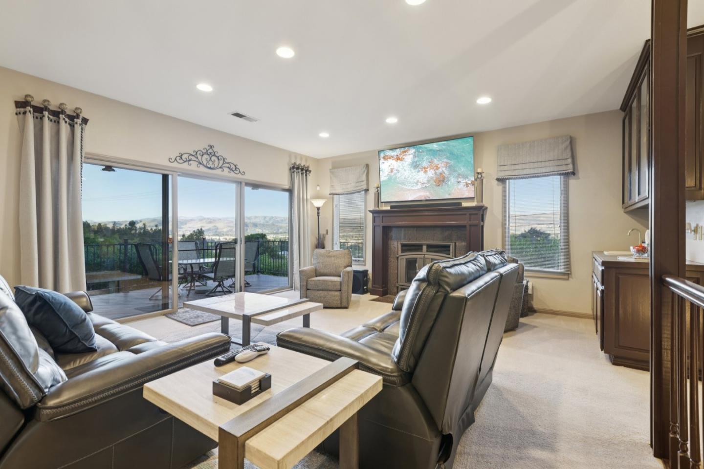 1055 West Dunne Avenue