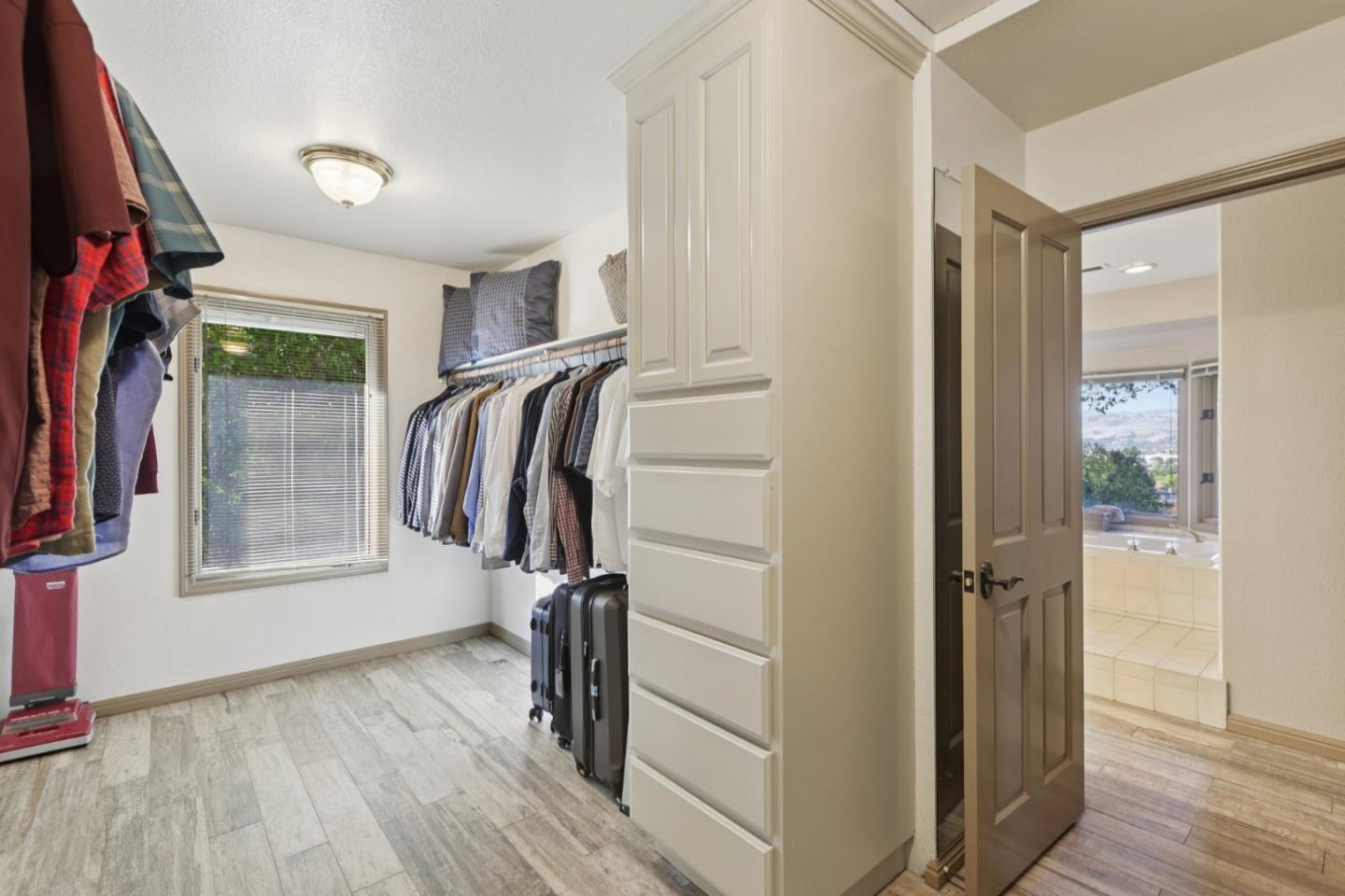 1055 West Dunne Avenue