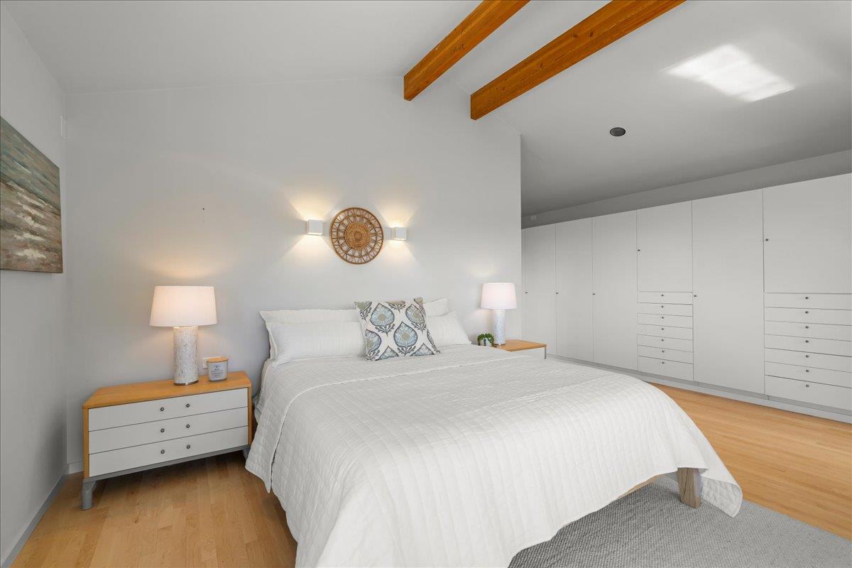 12336 Indian Rock Way