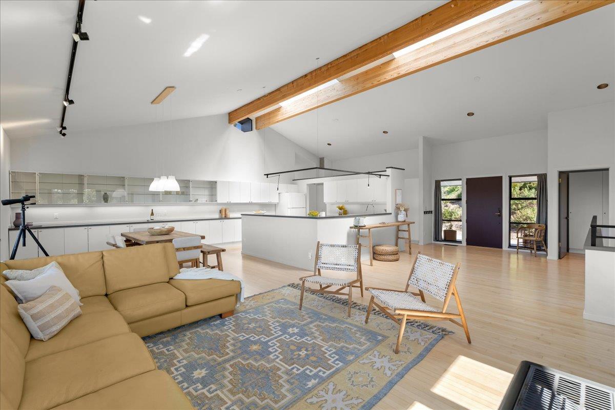 12336 Indian Rock Way