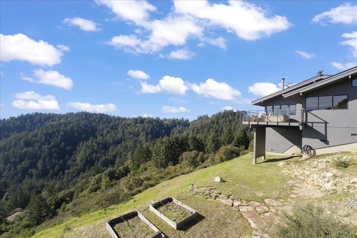 12336 Indian Rock Way